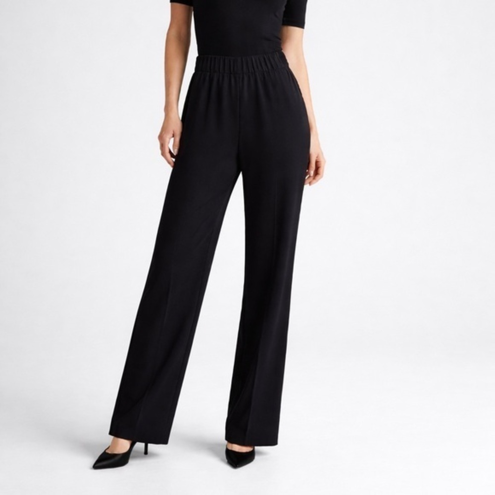 NWT St. John Black Annabel flared pull on pants